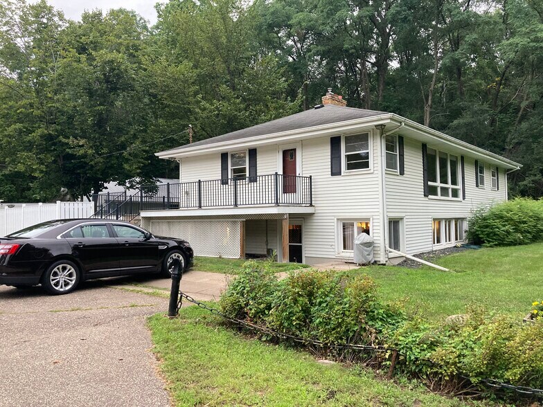 3080 Perrot - 3080 Perrot Ave S