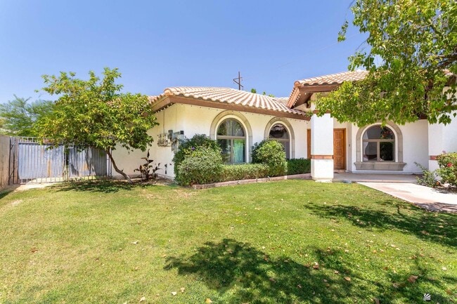 Building Photo - 3208 S Palomino Way
