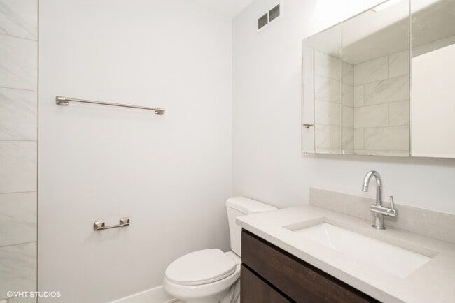 Building Photo - 77 N Macgillis Dr