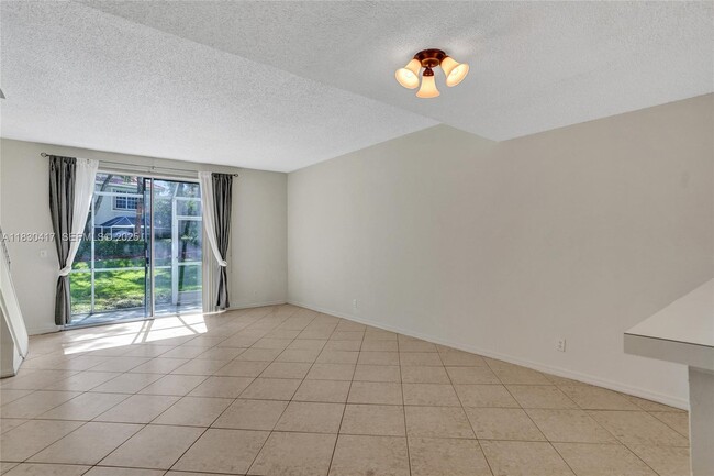 Building Photo - 1210 Sorrento Dr