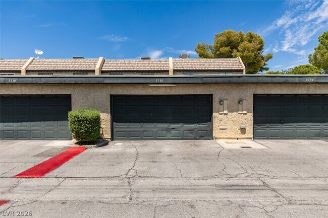 Building Photo - 3318 China Dr
