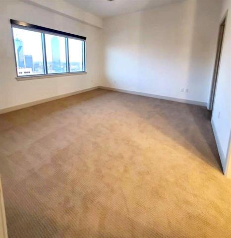 Building Photo - 2323 N Akard St