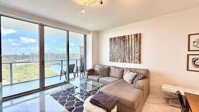 Building Photo - 16385 Biscayne Blvd
