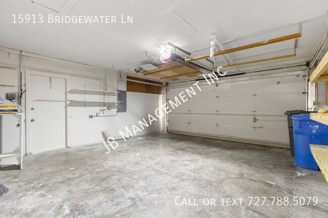 Building Photo - 15913 Bridgewater Ln