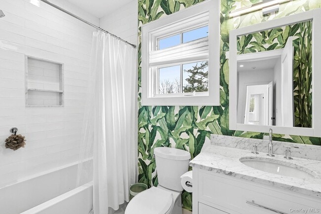 Building Photo - 8 Sweetgrass Rd