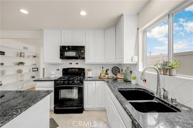 Building Photo - 1620 S Ivanhoe St