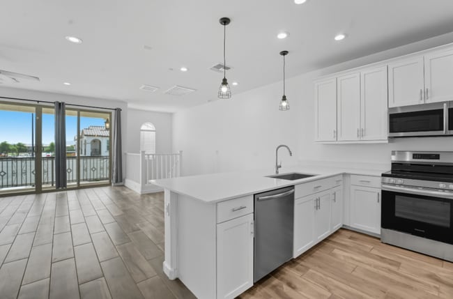 Building Photo - *Like Brand New Luxurious Modern 3 Bedroom 2 Bath Townhome in Warner Meadows!**