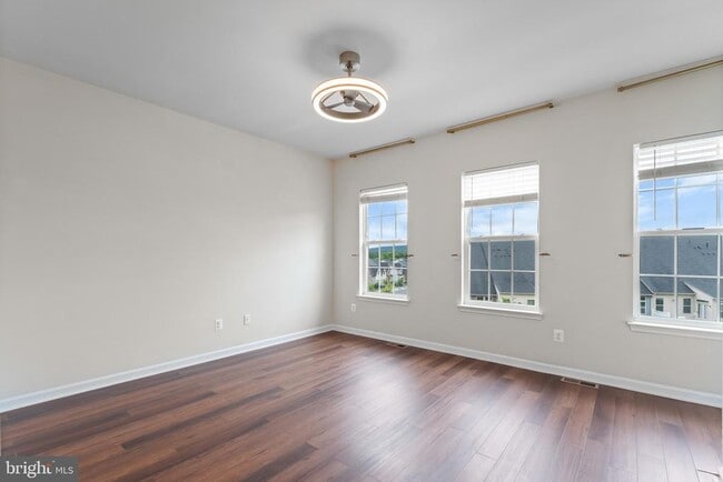 Building Photo - 5957 Whelan Ln