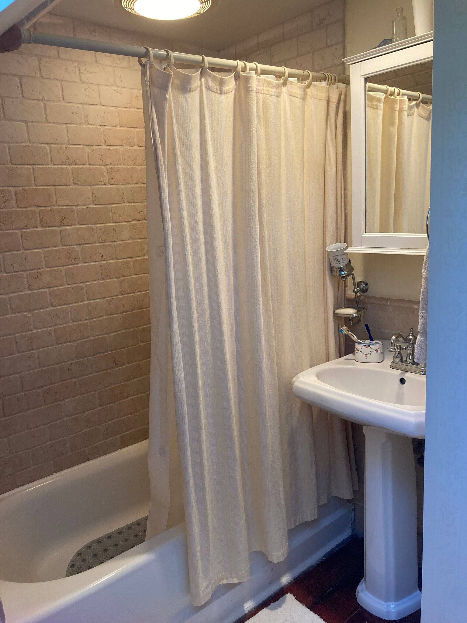 Building Photo - 55 Everett St