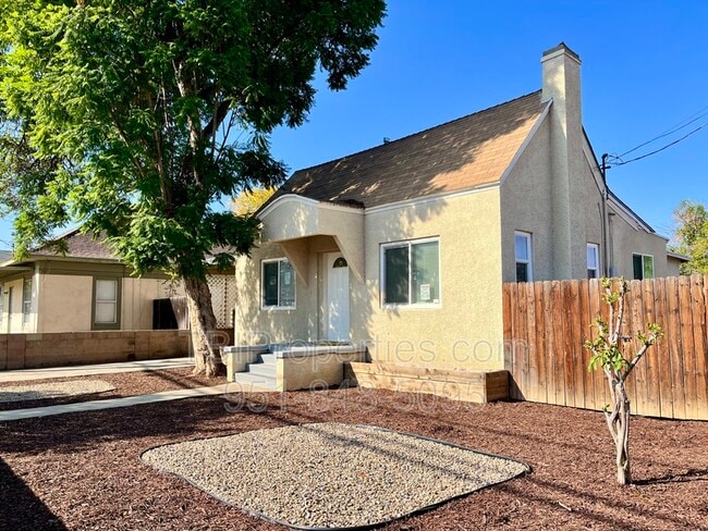 Primary Photo - 4531 Park Ave