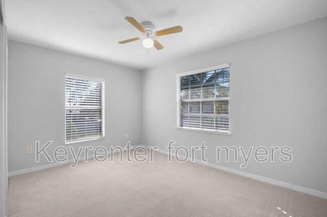 Building Photo - 8535 Athena Ct
