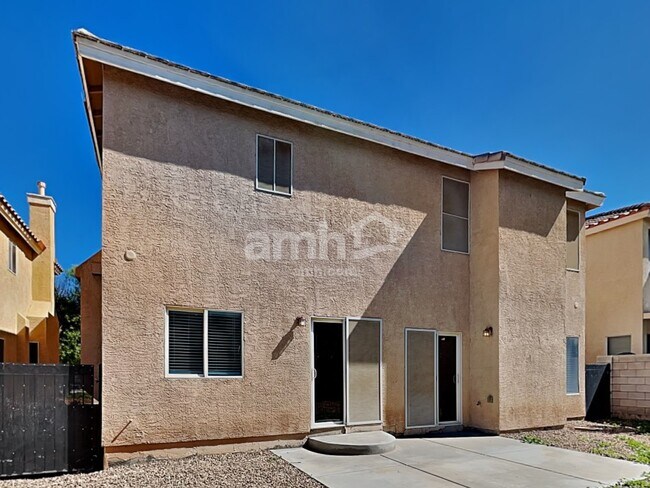 Building Photo - 10749 Artesia Wells St