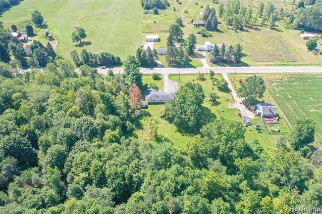 Building Photo - 4350 Otter Lake Rd