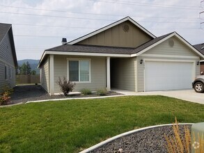 Building Photo - Beautiful home for rent in The Radiant Lak...