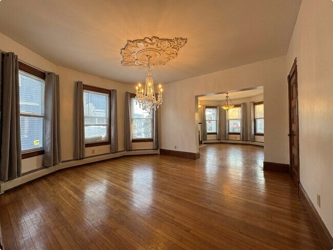 Building Photo - 16 Boston Ave