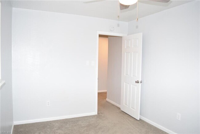 Building Photo - 1312 Sparrow Rd