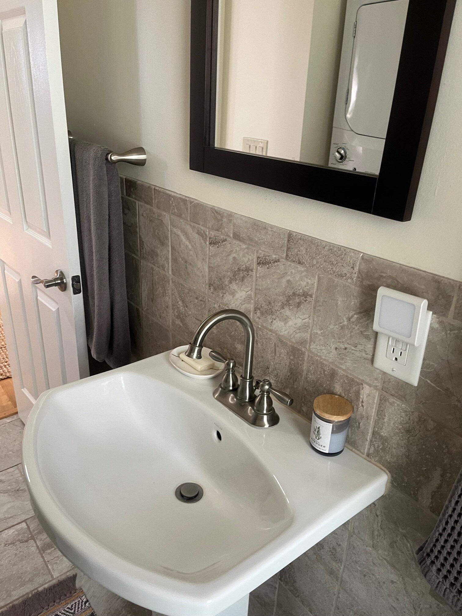 Building Photo - 106 Dallas Rd