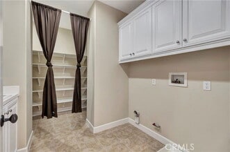 Building Photo - 83 Navigator