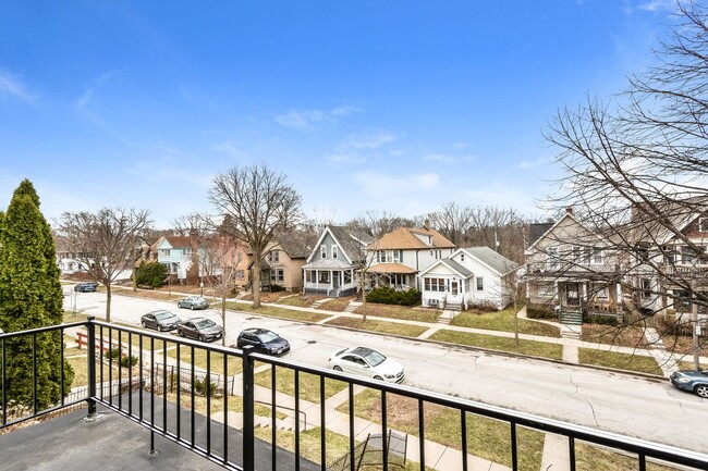 Building Photo - 3444 N Newhall St