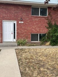 Building Photo - 1076 Virginia Cir