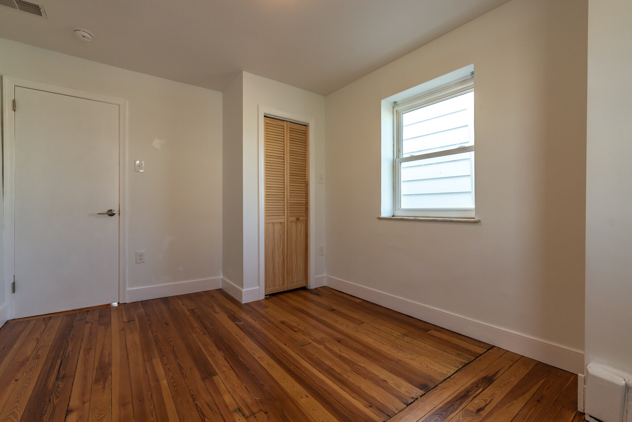 Building Photo - 1311 Sigel St