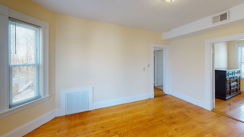 Building Photo - 32 Martland Ave