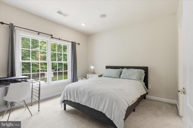 Building Photo - 5081 Wolf Run Shoals Rd