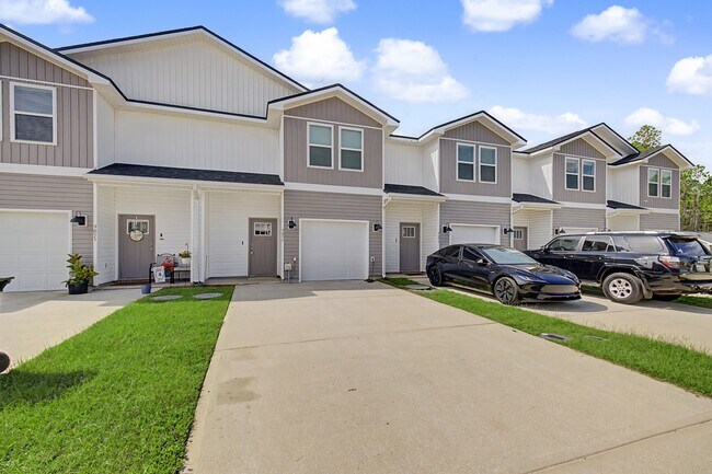 Building Photo - 9055 Golden Eye Dr