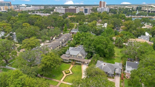 Building Photo - Queen Anne Victorian Estate
