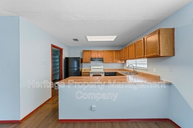 Building Photo - 7919 Wayside Trail