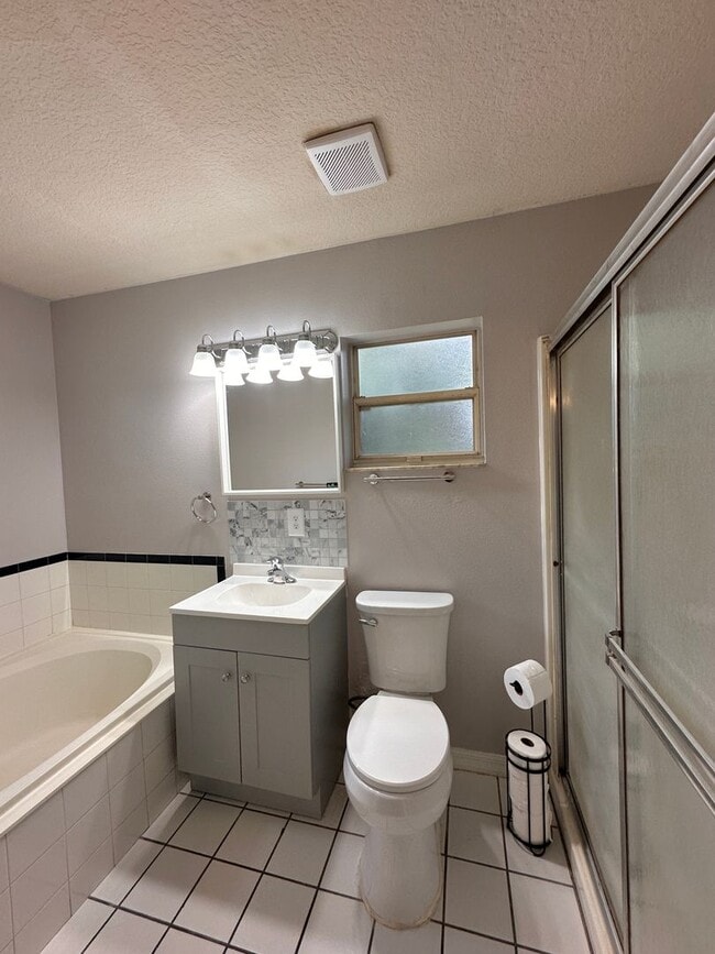 Building Photo - New Opportunities in Indian Trails