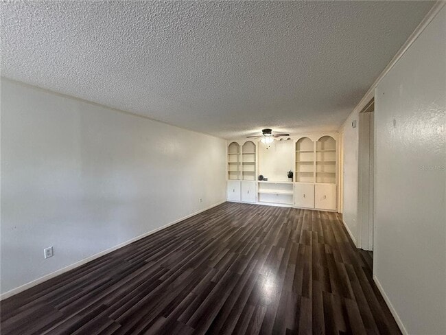 Building Photo - 2490 SW 14th Dr