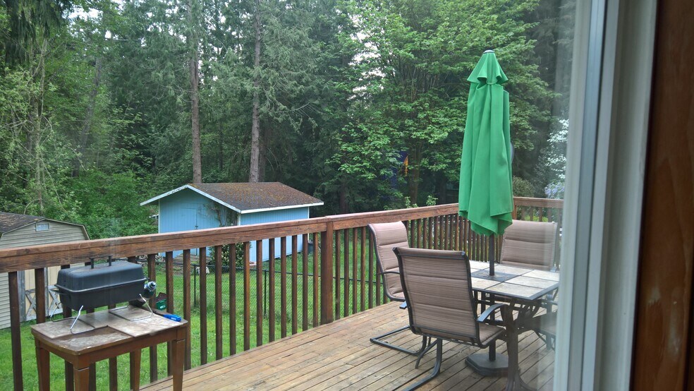 Building Photo - 21101 NE 66th St