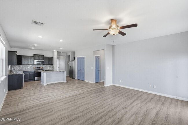 Building Photo - 3917 Desert Bluff Dr
