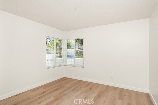 Building Photo - 53 Cedarlake