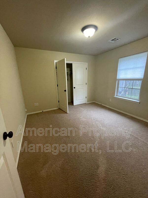 Building Photo - 4918 S 186th E Ave