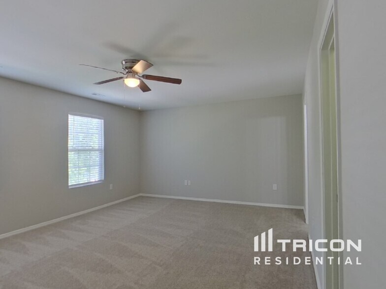 Building Photo - 12607 Dervish Ln