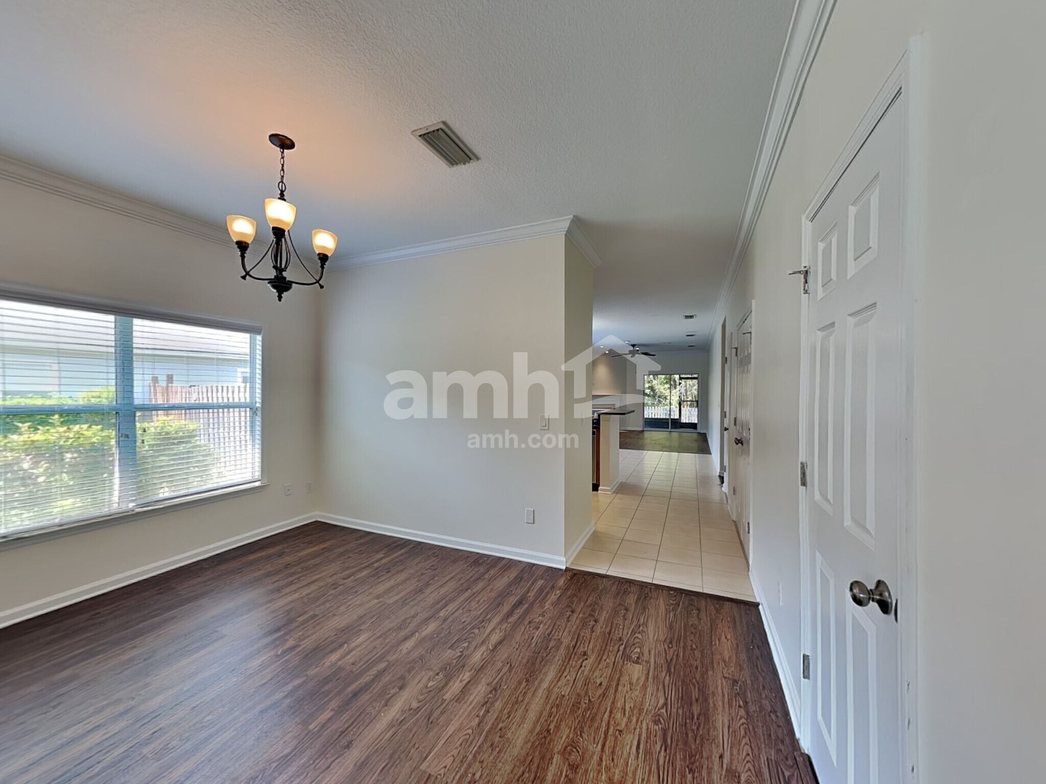 Building Photo - 1347 Ivyhedge Ave