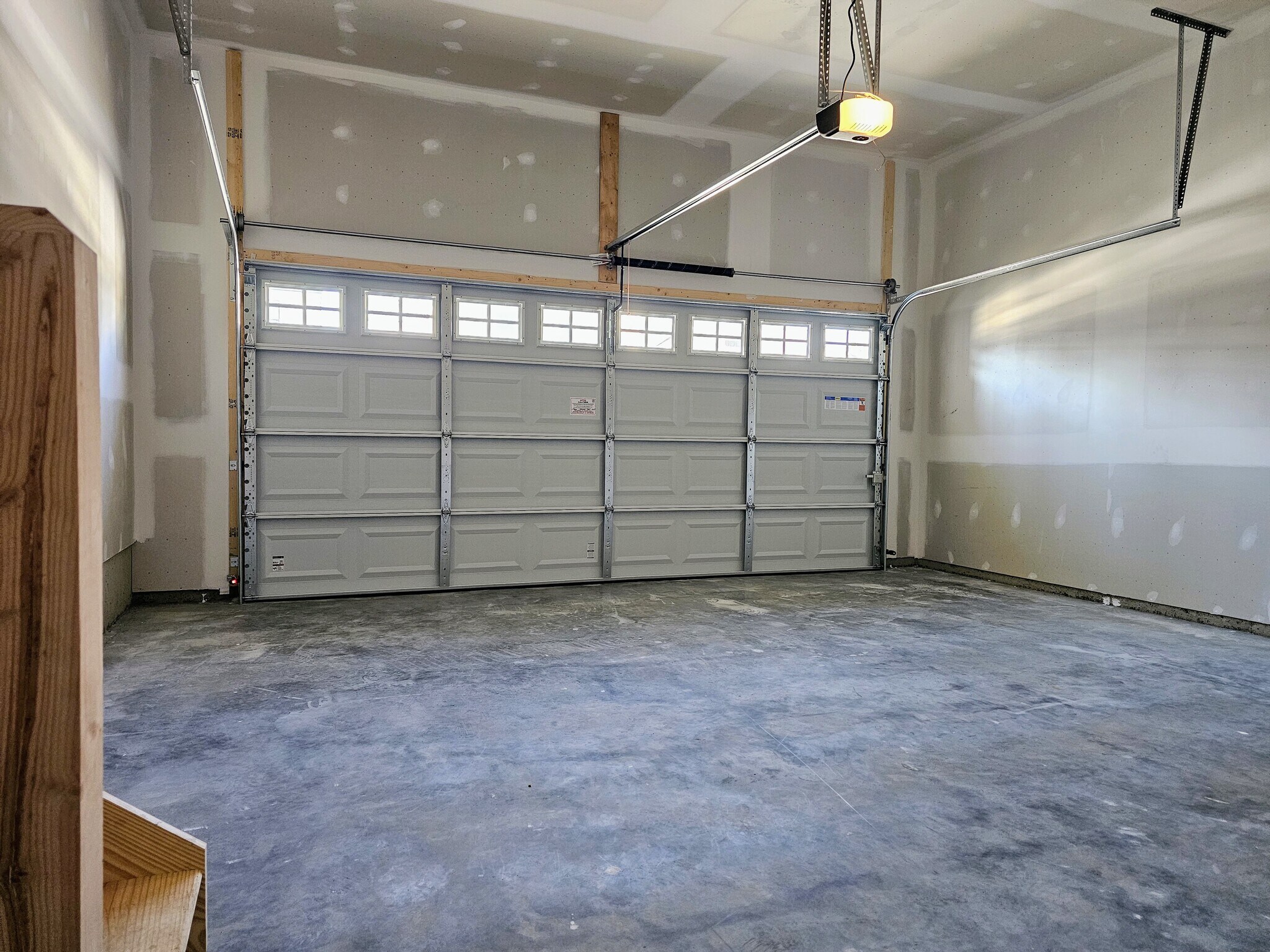 Building Photo - 394 Hensley St