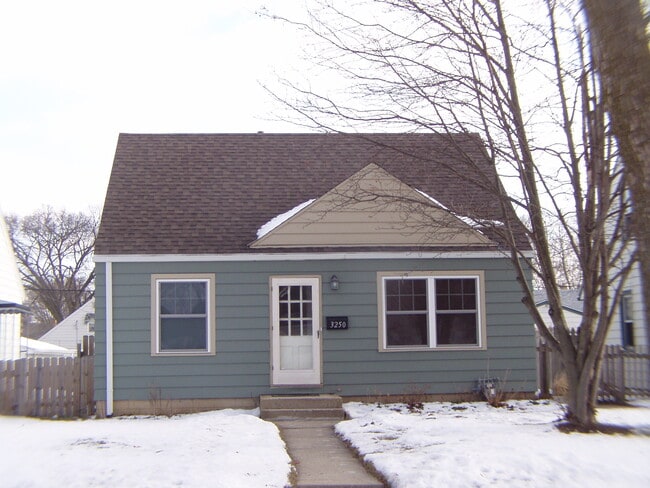 Building Photo - 3250 N 88th St