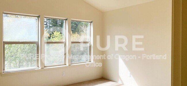 Building Photo - 1572 SW 175th Ave