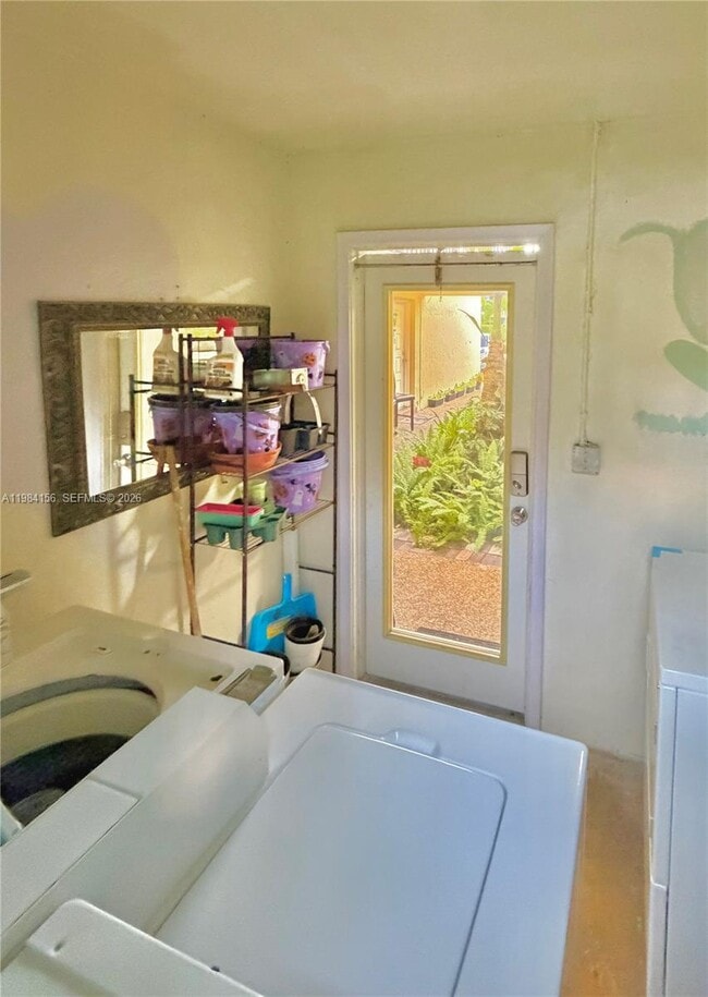 Building Photo - 1147 NW 9th Ave