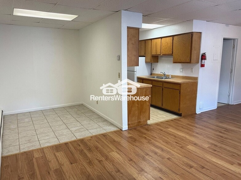 Building Photo - 15 W Marshall St