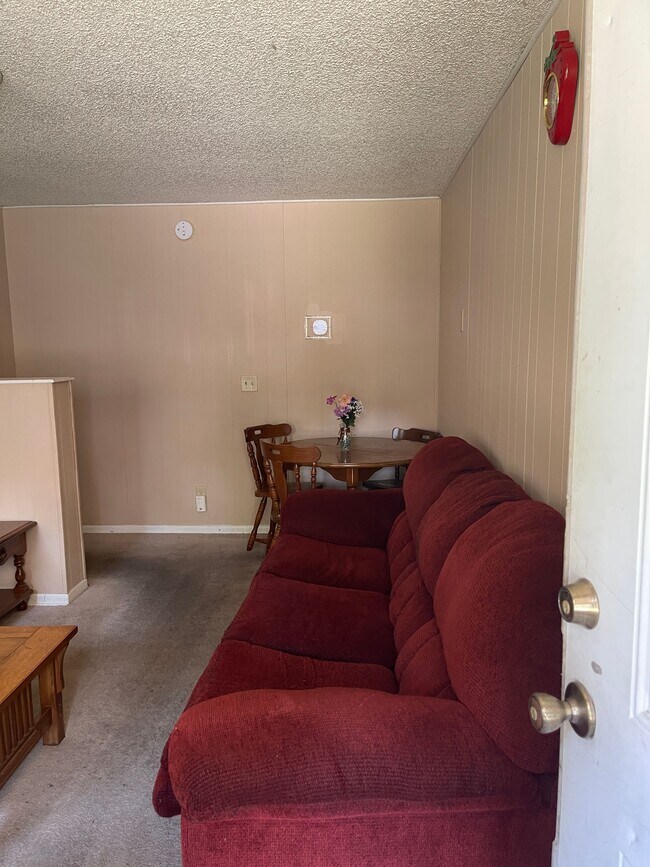 Building Photo - 1107 3rd St