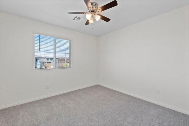 Building Photo - Cadence 4 Bedroom Smart Home