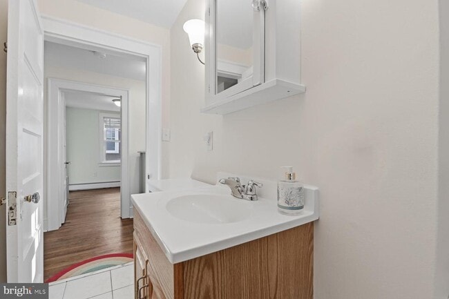 Building Photo - 222 Mt Vernon Ave
