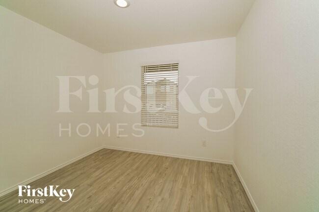 Building Photo - 13022 Rosemary Cove