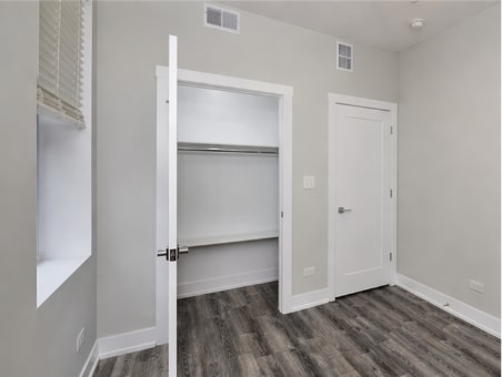 Building Photo - 3527 S Damen Ave