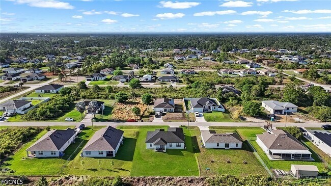 Building Photo - 2608 25th St W