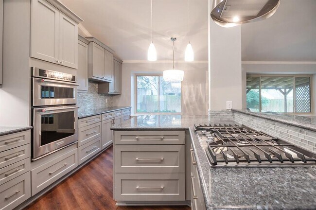 Building Photo - 3511 Lovage Dr